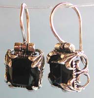 Wholesale gem jewelry, sterling silver hook earring with flower decor red garnet stone inlaid
